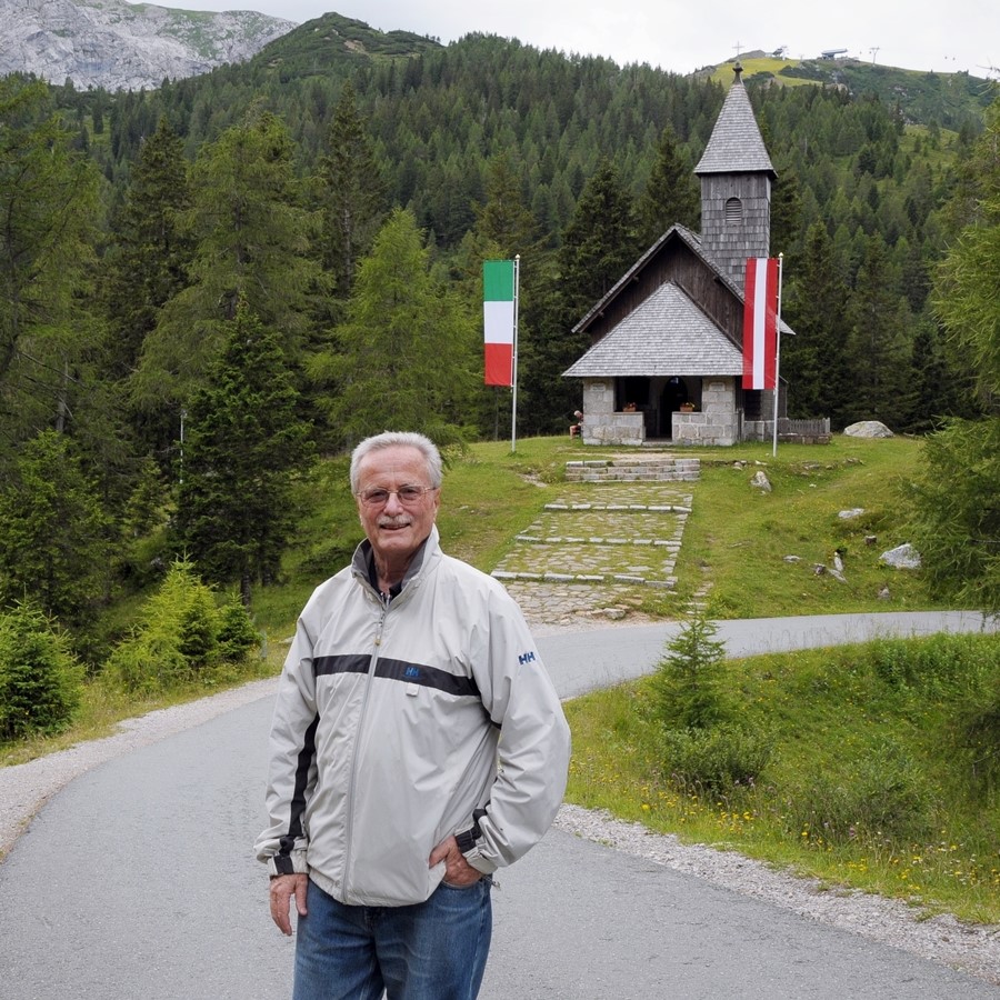 Sergio chiesa dei due confini.JPG