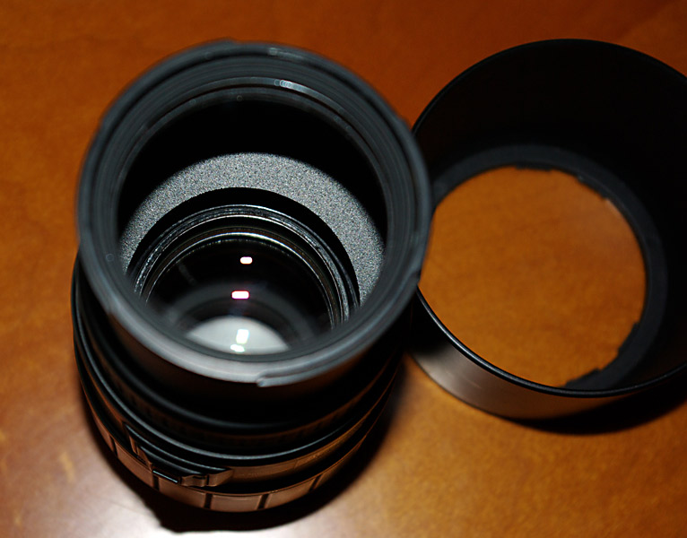 sigma70_300_front_380.jpg