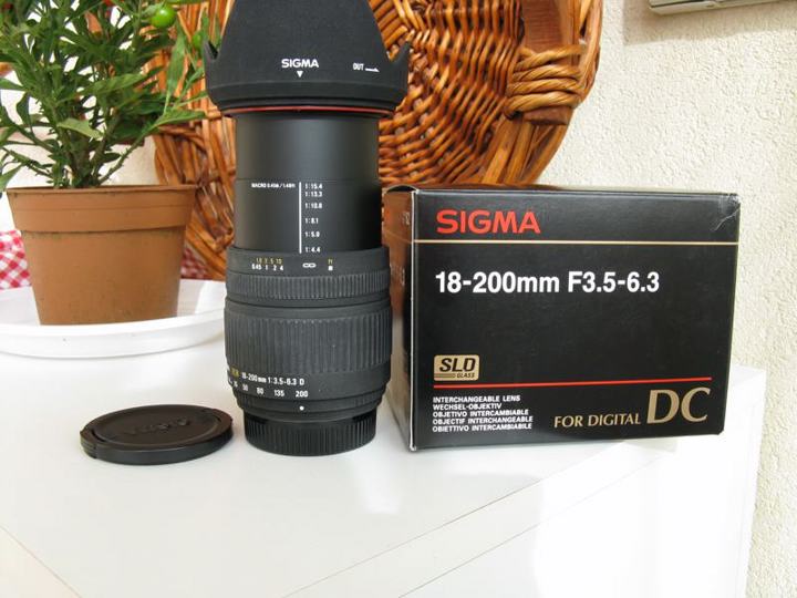 Sigma_18-200_800x600_002.jpg