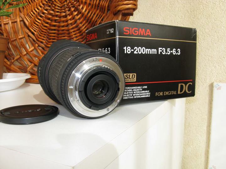 Sigma_18-200_800x600_003.jpg