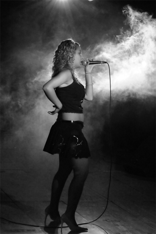 singer3.jpg