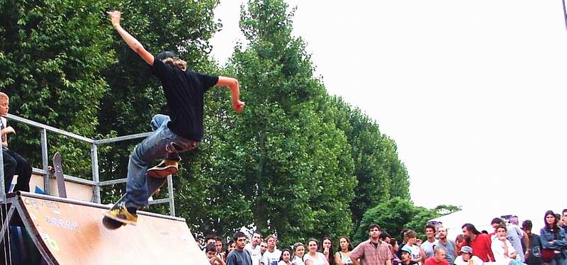 skate1_web.JPG
