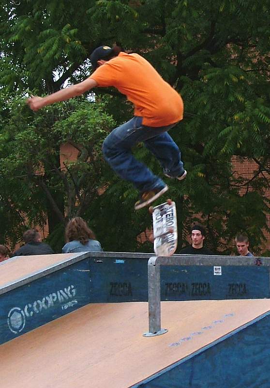 skate6.JPG