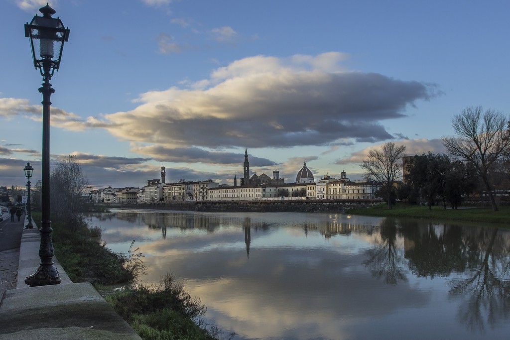 skyline senza righino e lampione dritto.jpg