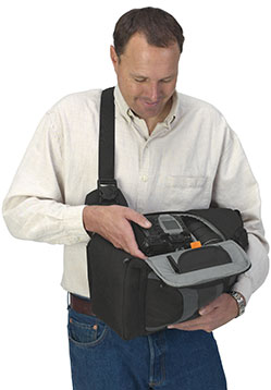 Slingshot_in_use_tif18_L.jpg