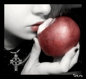 snow_white_by_edlyn.jpg