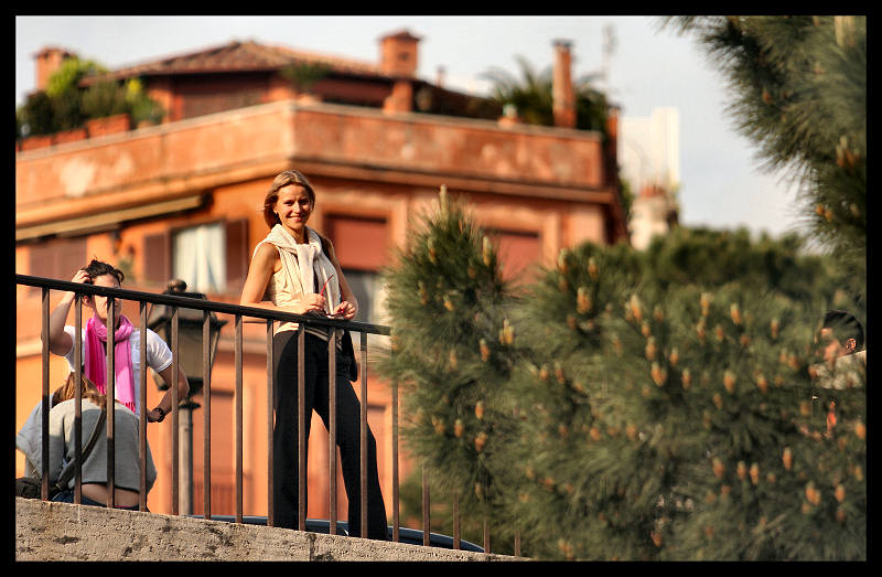 Sorrisi per il fotografo (Trova l-intruso).jpg