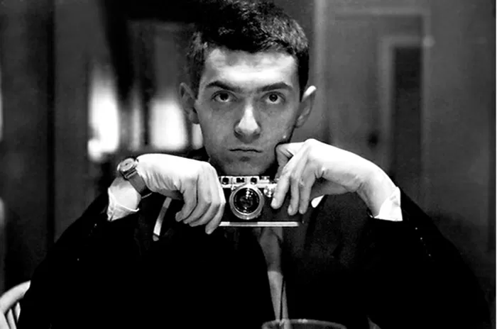 stanley-kubrick-self-portrait-1.png