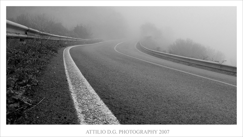 strada b-n.jpg