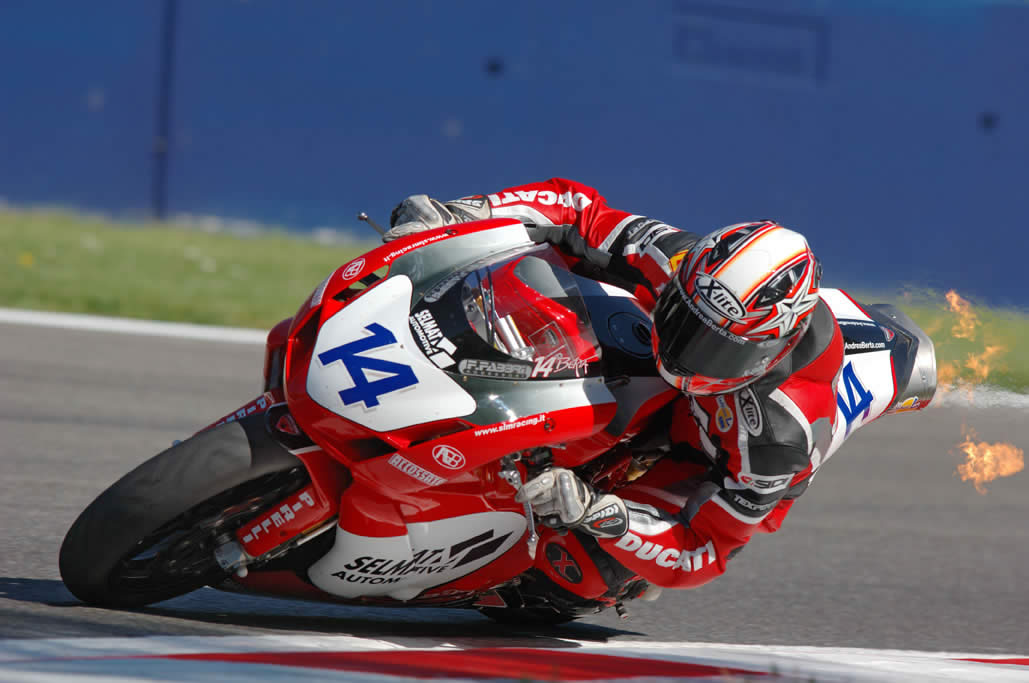 superbike14.jpg