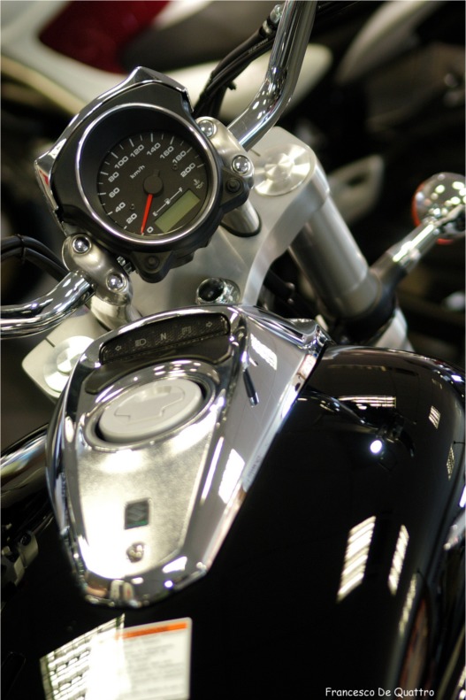 Suzuki Intruder2.jpg