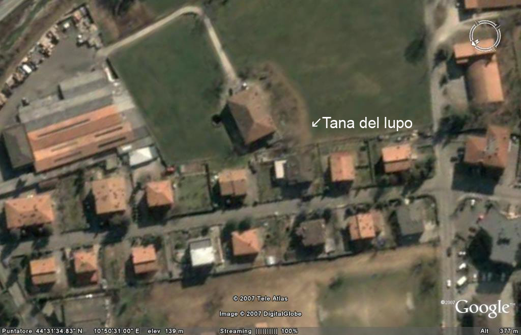 Tana Del Lupo.jpg
