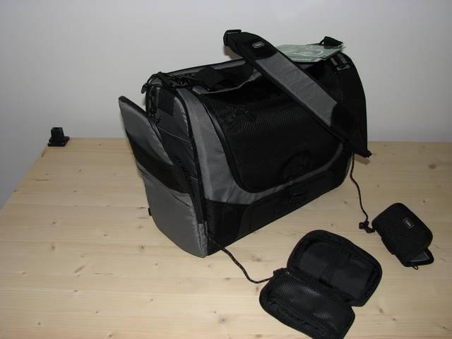 tenba_laptop_courier5.jpg