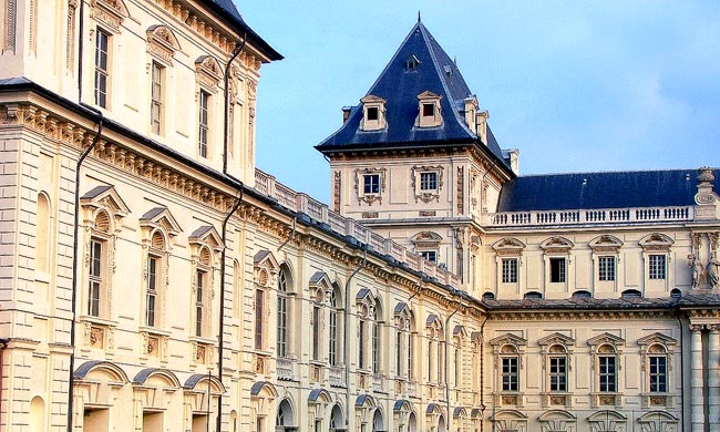 Torino_Castello-Valentino2.jpg