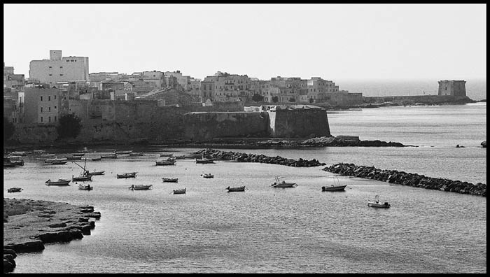 torre e barche2.jpg