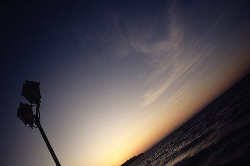 Tramonto e lampione.jpg