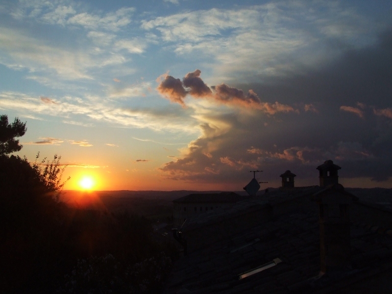 TRAMONTO_TEMPORALE2.jpg