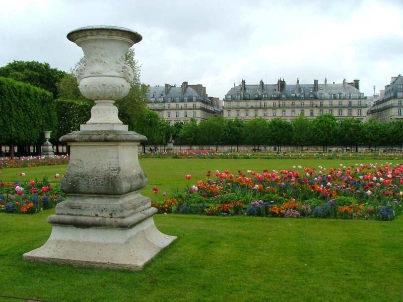 Tuileries 800x600.jpg