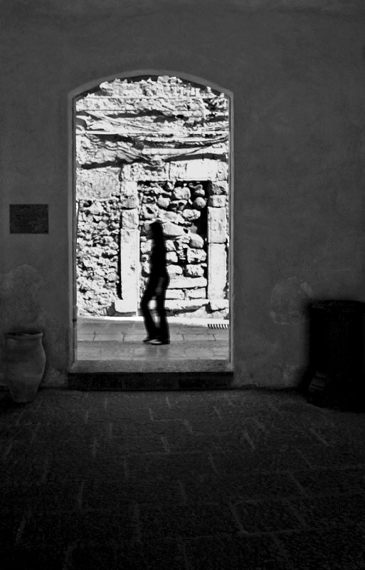 tunnel1web.jpg