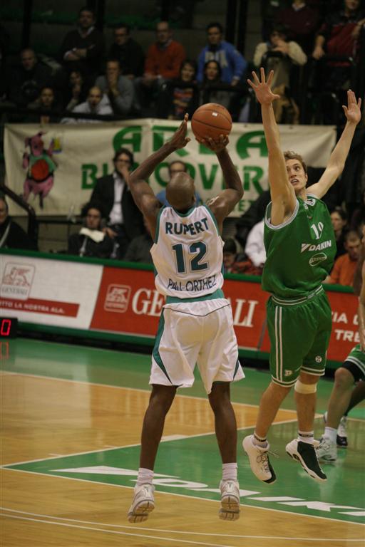 Uleb cup Bentton PauOrtez 558 (Large).jpg