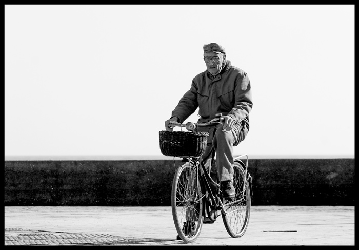Uomo-In-Bicicletta.jpg