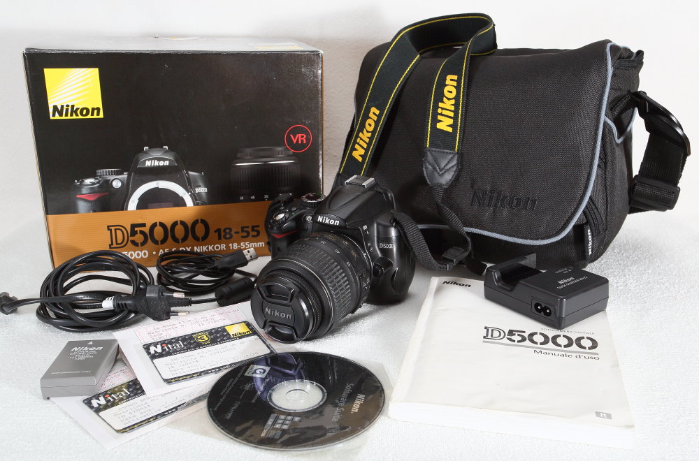 Vindita Nikon_1Vendita Nikon A.JPG