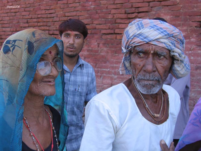 VOLTI DI KHATMANDU.jpg