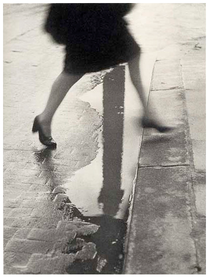 Willy Ronis, Place Vendôme, 1947 .jpg