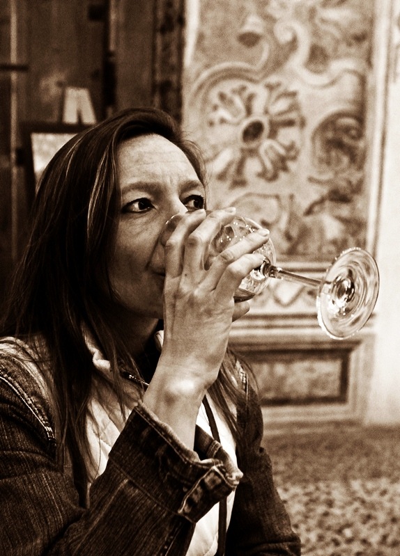 wine6low.jpg