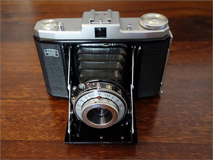 Zeiss Ikon Nettar 6x6 anno 1949 rid.JPG