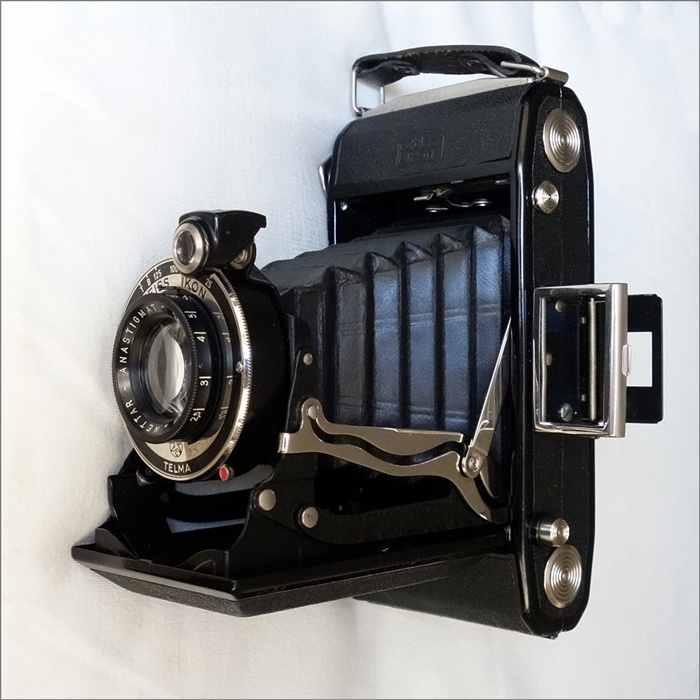 Zeiss Ikon Nettar 6x9 Telma shutter anno 1938.JPG